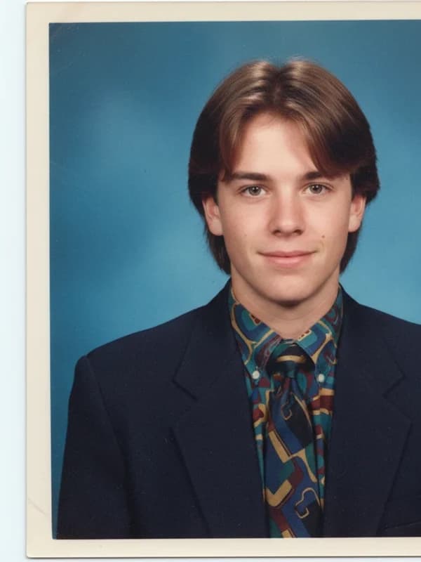90s Yearbook AI headshot example